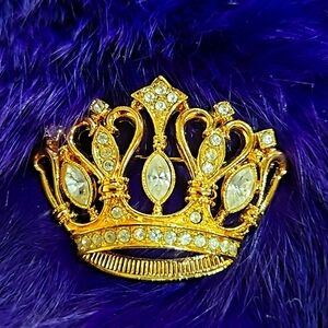 K.J.L.‎ AVON GOLD PEARL CROWN BROOCH PIN